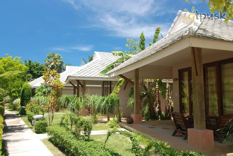 Фото отеля New Lapaz Villa & Resort 3* о. Самуи Таиланд экстерьер и бассейны
