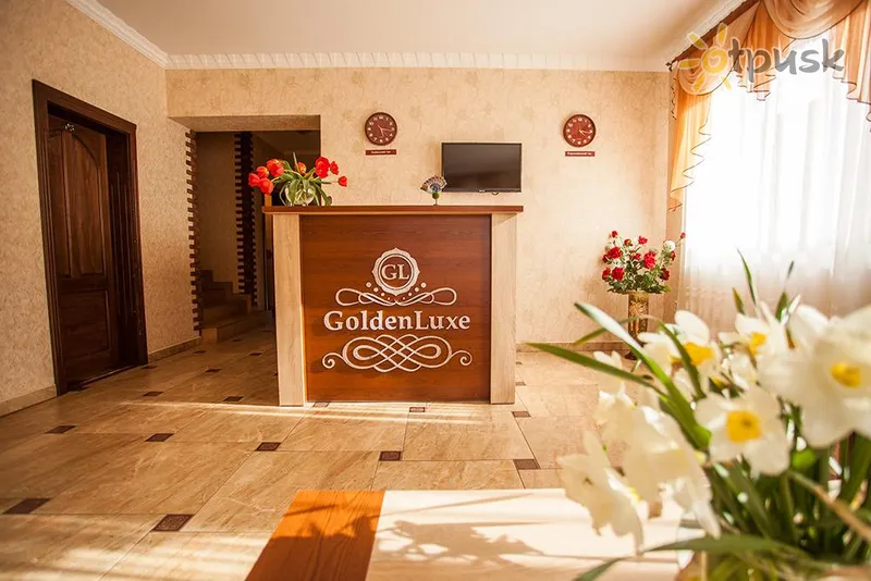 Фото отеля Golden Luxe 2* Берегово Украина - Карпаты лобби и интерьер