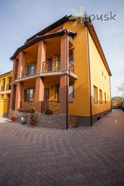 Фото отеля Golden Luxe 2* Berehove Ukraina – Karpatai išorė ir baseinai