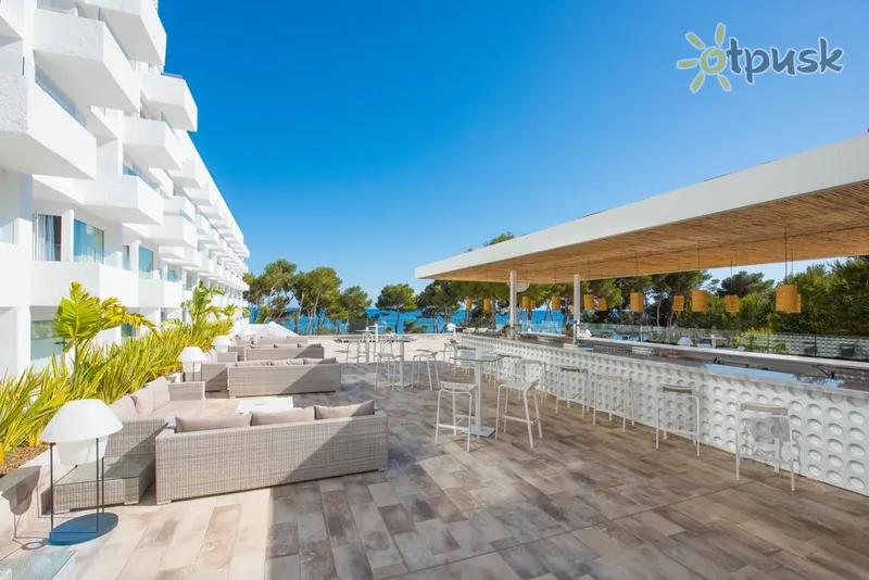 Фото отеля Iberostar Santa Eulalia 4* par. Ibiza Spānija bāri un restorāni