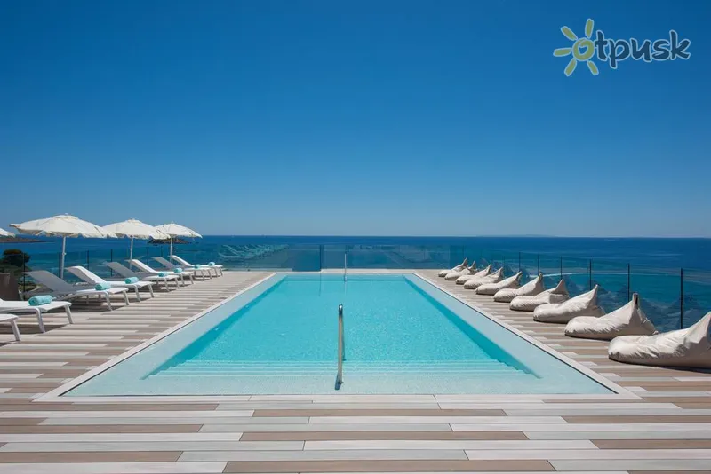 Фото отеля Iberostar Santa Eulalia 4* par. Ibiza Spānija ārpuse un baseini