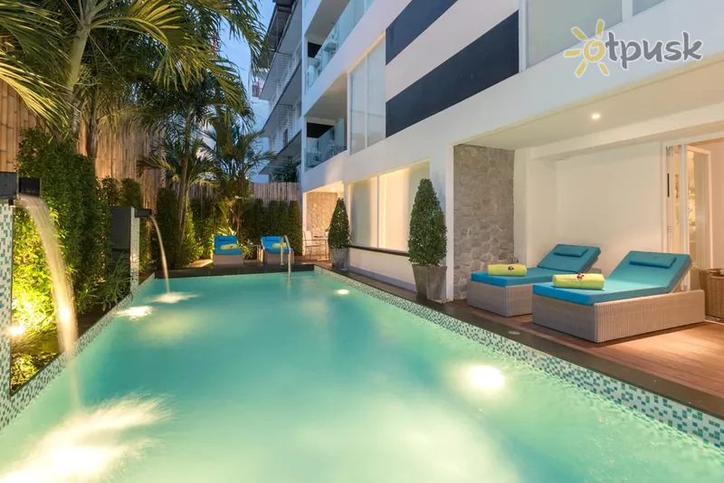 Фото отеля BYD Lofts Boutique Hotel & Serviced Apartments 4* о. Пхукет Таиланд экстерьер и бассейны