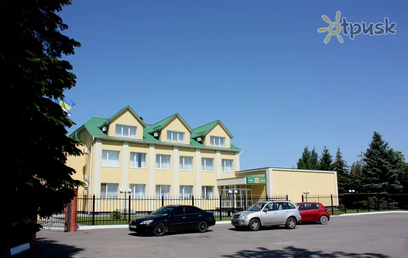 Фото отеля ВК 3* Kremenčuga Ukraina ārpuse un baseini