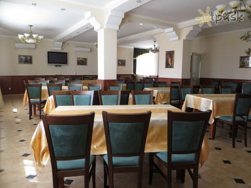 Фото отеля Вершник 2* Черкаси Україна бари та ресторани