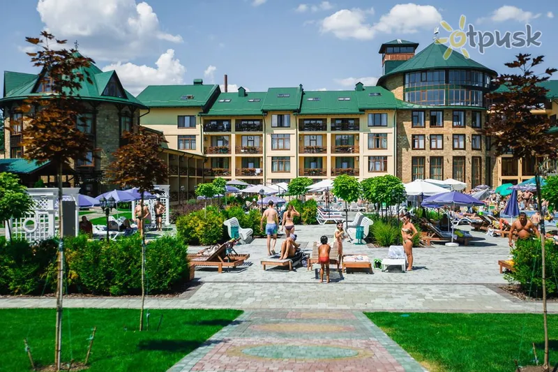 Фото отеля Fortezza 3* Černivcai Ukraina išorė ir baseinai