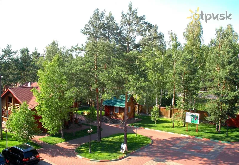 Фото отеля Чотири сезони 2* Ірпінь Україна екстер'єр та басейни