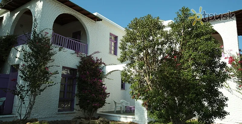 Фото отеля Merit Cyprus Gardens Holiday Village & Casino 4* Фамагуста Кіпр екстер'єр та басейни