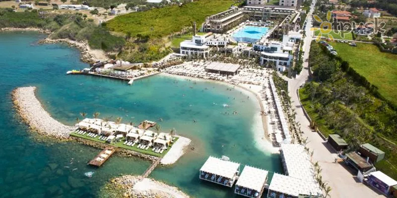 Фото отеля Cratos Premium Hotel & Casino 5* Кірінія Кіпр пляж
