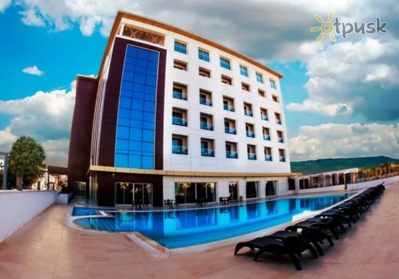 Фото отеля Grand Pasha Hotel Casino & Spa 5* Kirēnija Kipra ārpuse un baseini