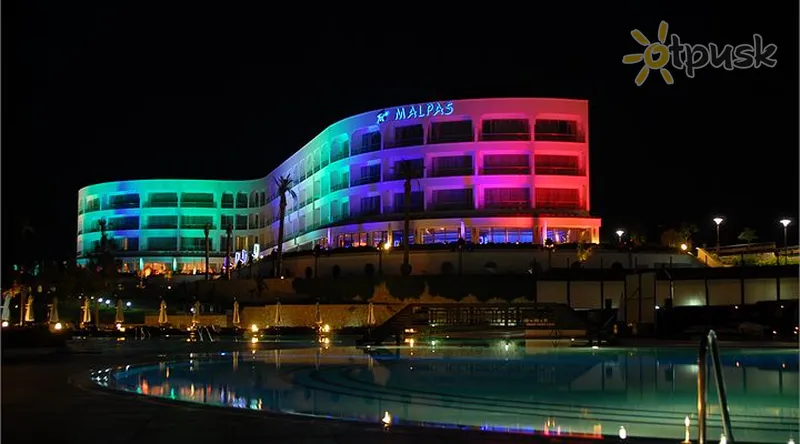 Фото отеля Malpas Hotel 5* Кірінія Кіпр екстер'єр та басейни