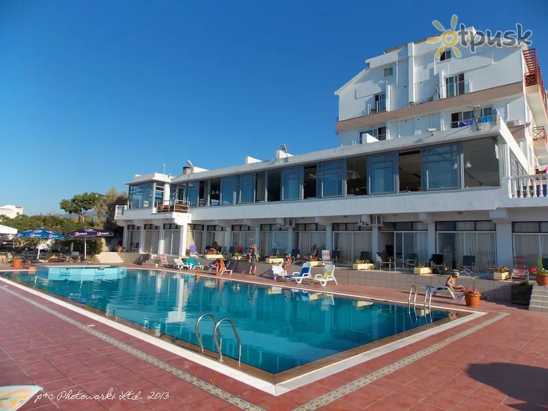Фото отеля Manolya Hotel 3* Kirēnija Kipra ārpuse un baseini