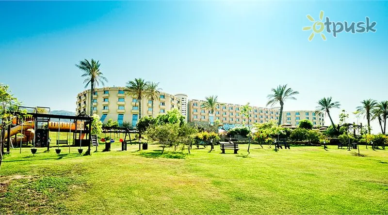 Фото отеля Merit Park 5* Кірінія Кіпр екстер'єр та басейни