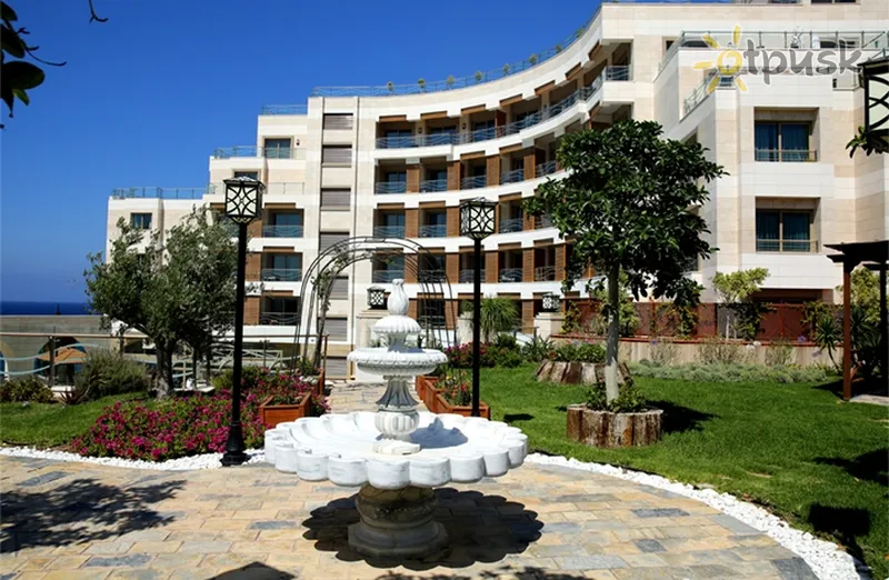 Фото отеля Merit Royal Hotel & Casino 5* Кірінія Кіпр екстер'єр та басейни