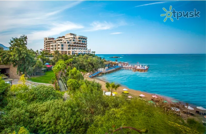 Фото отеля Merit Royal Hotel & Casino 5* Кириния Кипр пляж