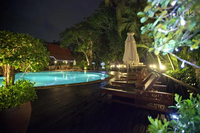 Фото отеля Kamala Beach Estate 3* о. Пхукет Таиланд экстерьер и бассейны