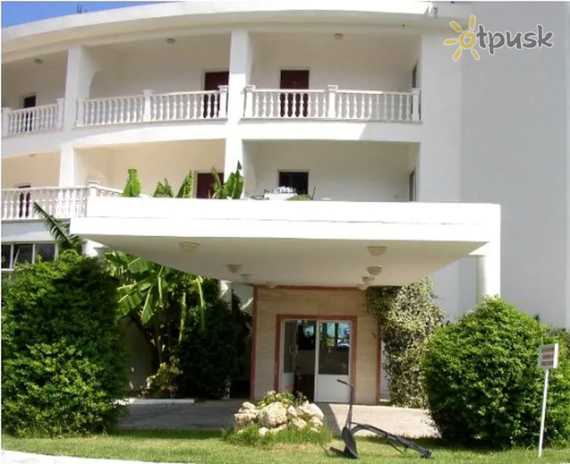 Фото отеля Sempati Hotel 3* Кірінія Кіпр екстер'єр та басейни