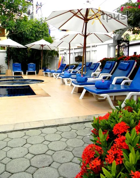 Фото отеля Villa Atchara 3* о. Пхукет Таїланд екстер'єр та басейни