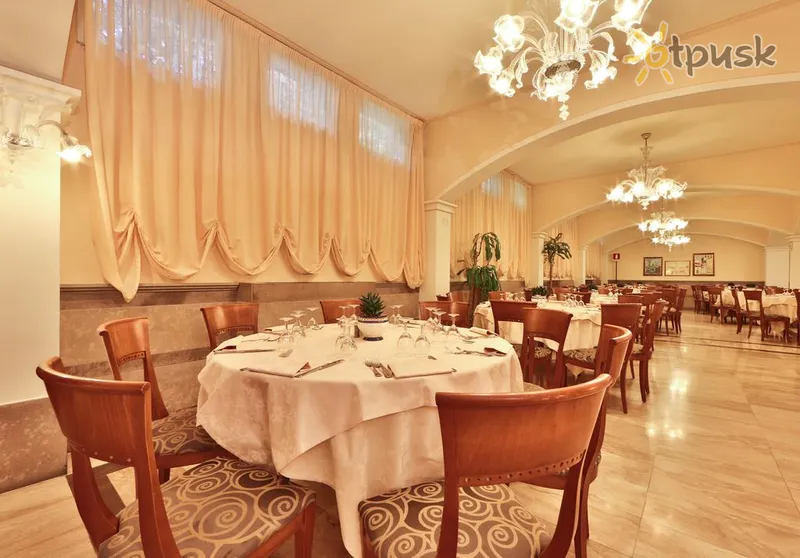 Фото отеля Best Western Grand Hotel Guinigi 4* Lucca Italija barai ir restoranai