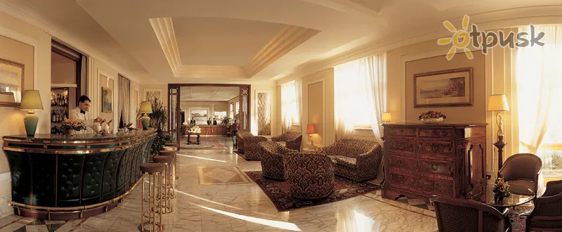 Фото отеля Grand Hotel Vesuvio 5* Неаполь Італія лобі та інтер'єр
