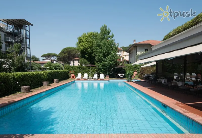 Фото отеля Villa Le Magnolie 3* Montekatinis Italija išorė ir baseinai