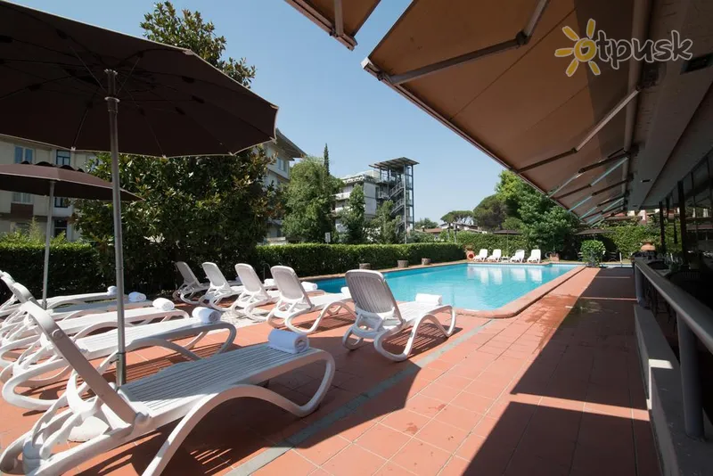 Фото отеля Villa Le Magnolie 3* Монтекатини Италия экстерьер и бассейны