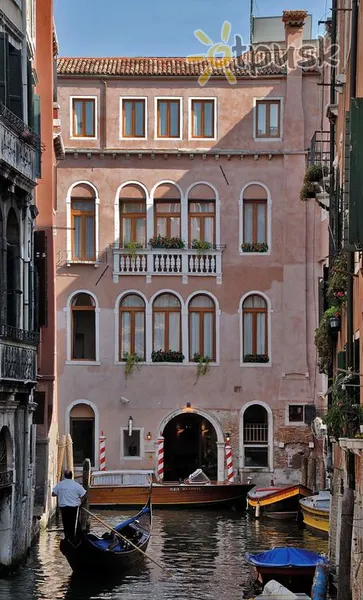 Фото отеля All’Angelo Art Hotel 4* Венеция Италия экстерьер и бассейны