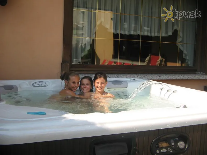 Фото отеля Binelli Hotel 3* Pinzolo Italija išorė ir baseinai