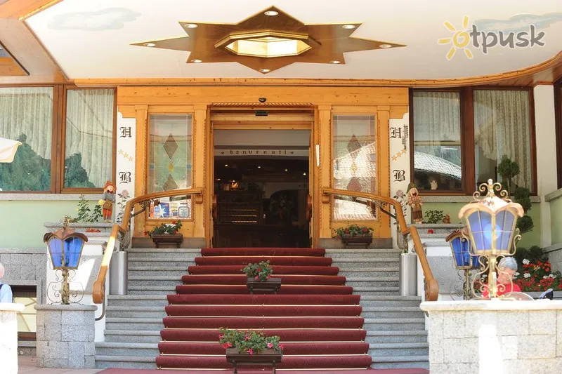 Фото отеля Bellavista Hotel 3* Пинцоло Италия экстерьер и бассейны