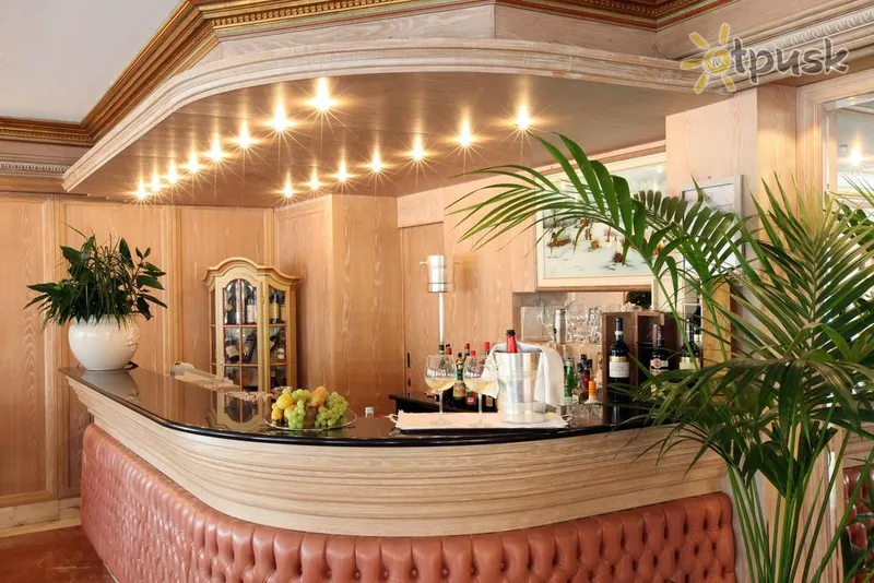 Фото отеля Olympic Palace 4* Пинцоло Италия бары и рестораны