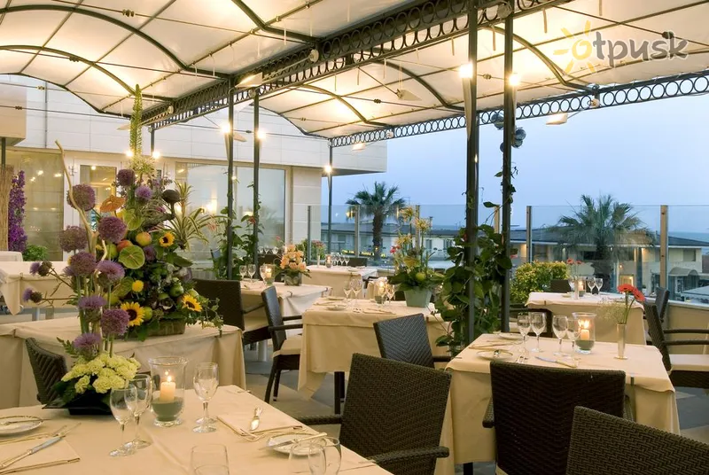 Фото отеля Sina Astor 4* Віареджіо Італія бари та ресторани