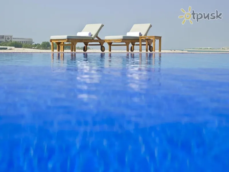 Фото отеля Grand Hyatt Doha Hotel & Villas 5* Доха Катар экстерьер и бассейны