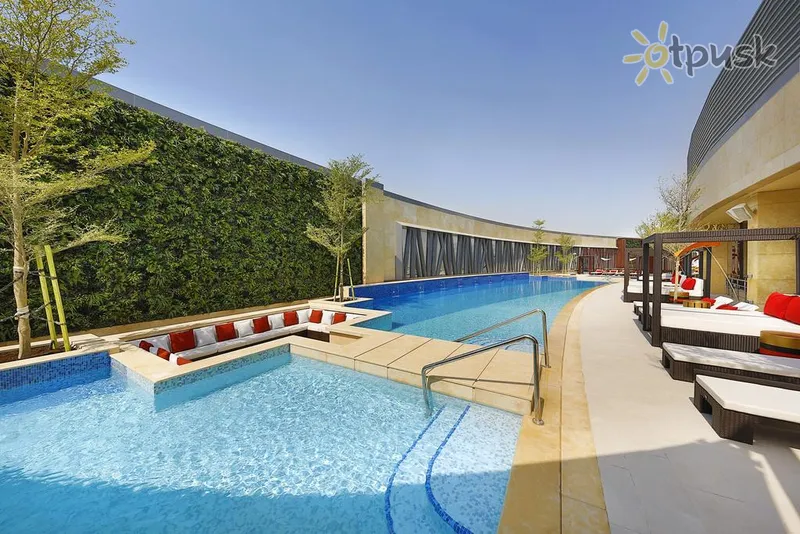 Фото отеля AlRayyan Hotel Doha, Curio Collection by Hilton 5* Доха Катар екстер'єр та басейни