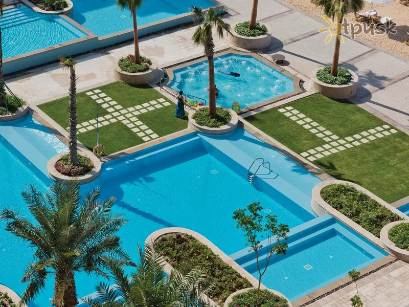 Фото отеля Marsa Malaz Kempinski, The Pearl 5* Doha Kataras išorė ir baseinai