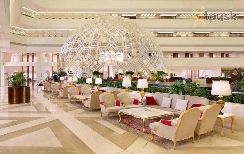Фото отеля Sheraton Grand Doha Resort & Convention Hotel 5* Доха Катар бари та ресторани