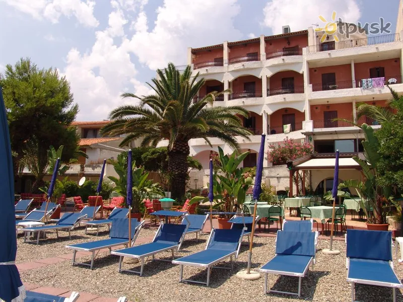 Фото отеля Kalos Hotel 3* о. Сицилия Италия экстерьер и бассейны