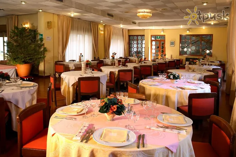 Фото отеля Conchiglia d'Oro Hotel 3* par. Sicīlija Itālija bāri un restorāni