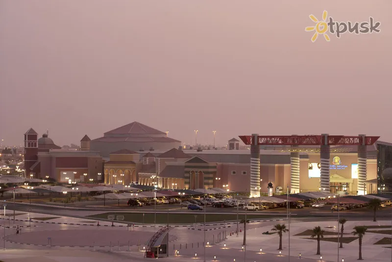 Фото отеля The Torch Doha 5* Doha Kataras išorė ir baseinai