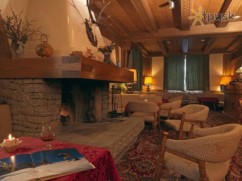 Фото отеля Pinzolo-Dolomiti Hotel 3* Пинцоло Италия лобби и интерьер
