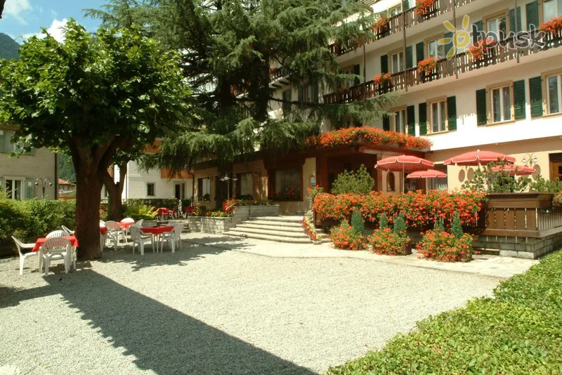 Фото отеля Pinzolo-Dolomiti Hotel 3* Pinzolo Italija išorė ir baseinai