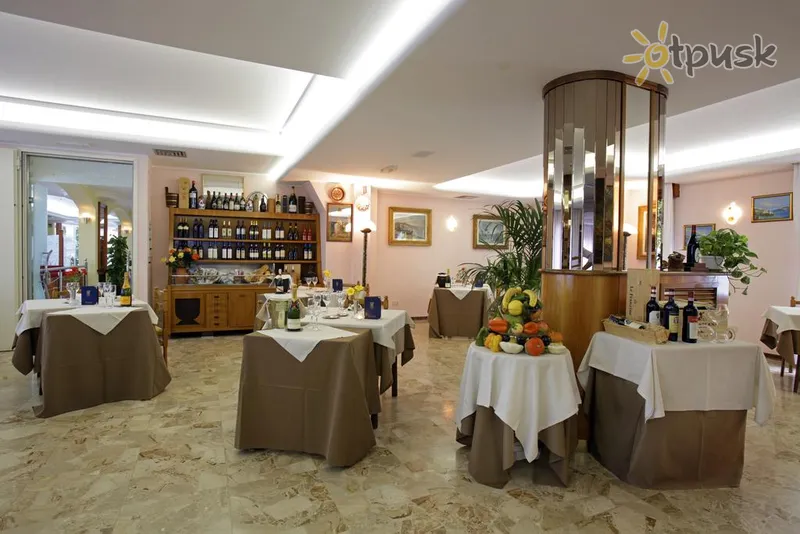 Фото отеля Coppe 4* Лидо Ди Езоло Италия бары и рестораны