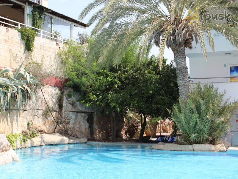 Фото отеля Katalina Hotel Apartments 2* Айя Напа Кипр экстерьер и бассейны