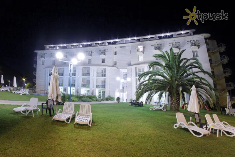 Фото отеля Onda Marina Residence 3* Viareggio Itālija ārpuse un baseini