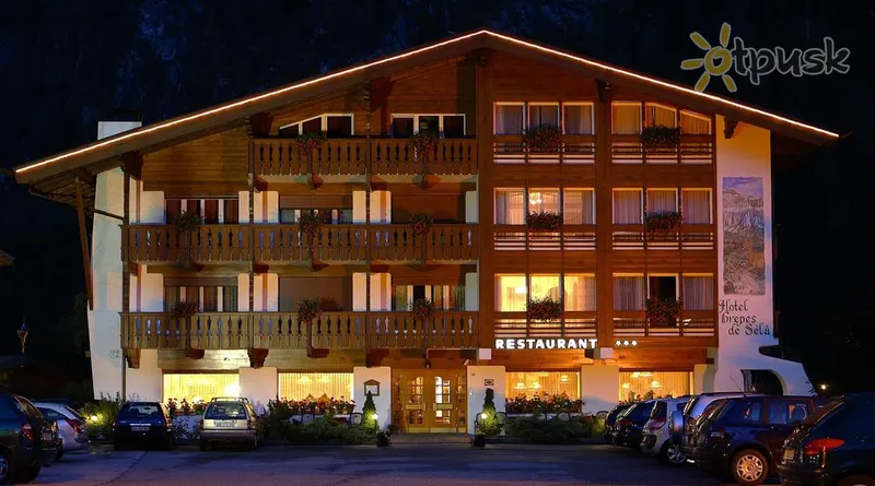 Фото отеля Crepes di Sela Hotel 3* Кампителло-ди-Фасса Италия экстерьер и бассейны