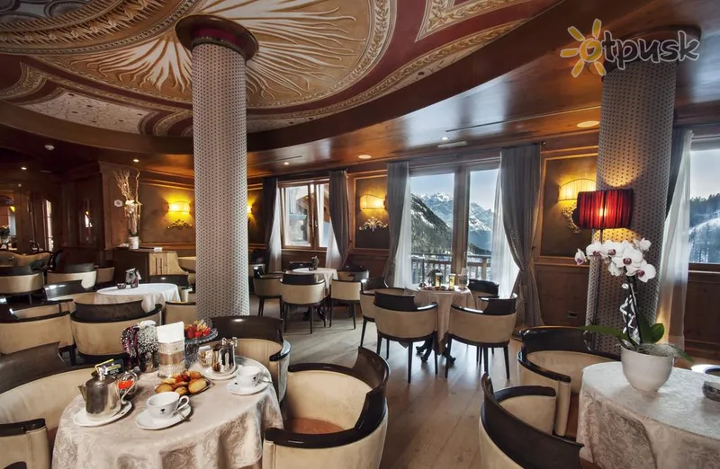 Фото отеля Cristal Palace Hotel 4* Мадонна ди Кампильо Италия бары и рестораны