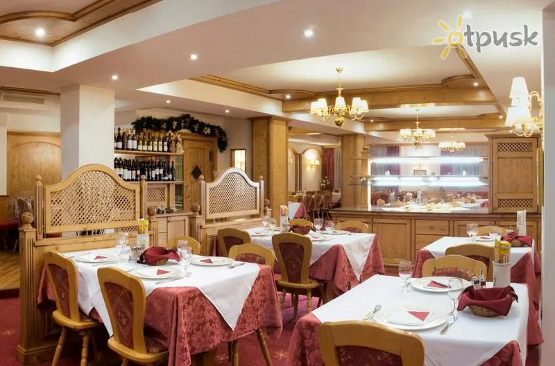 Фото отеля Cristallo 3* Валь Ді Фасса Італія бари та ресторани