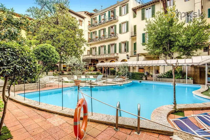 Фото отеля Croce Di Malta 4* Флоренція Італія екстер'єр та басейни