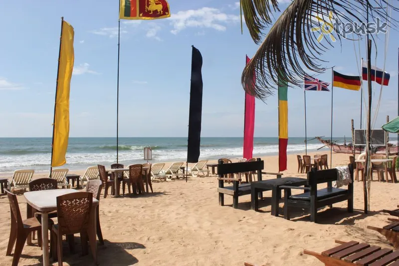 Фото отеля Warahena Beach Hotel 3* Bentota Šri Lanka papludimys
