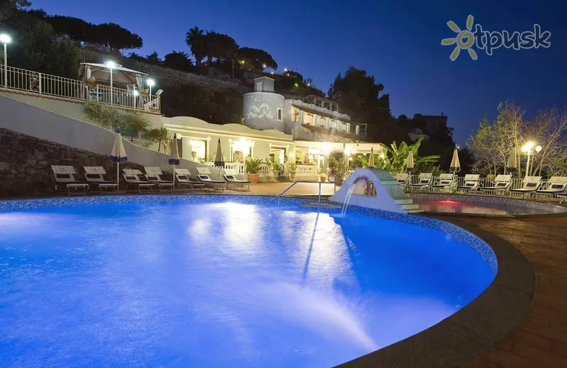 Фото отеля Delfini Strand Hotel Terme 4* о. Искья Италия экстерьер и бассейны