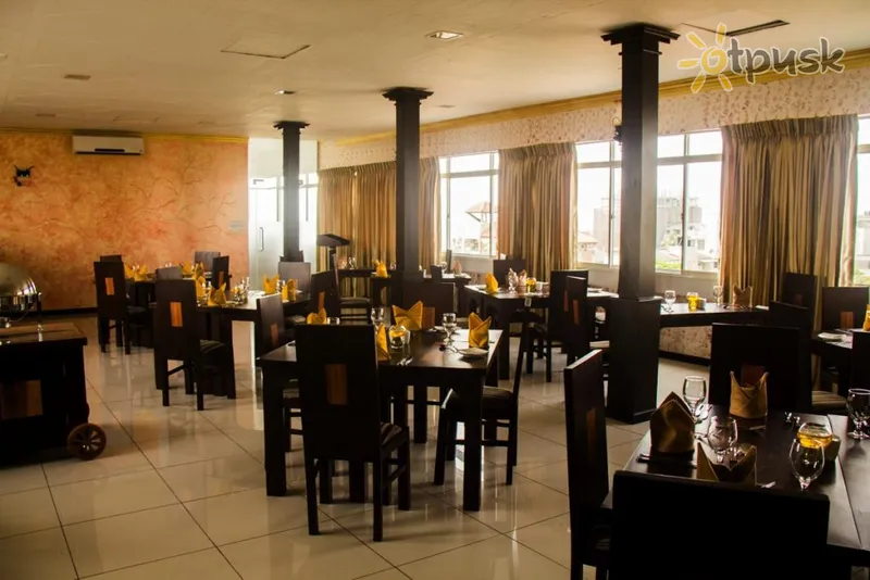 Фото отеля Ceylon City Hotel 3* Коломбо Шрі Ланка бари та ресторани