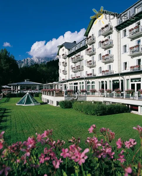 Фото отеля Cristallo a Luxury Collection Resort & Spa 5* Kortīna d'Ampeco Itālija ārpuse un baseini